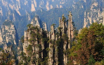 長沙出發(fā)到黃龍洞、張家界森林公園、天門山、鳳凰五日游